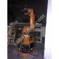 INDUSTRIAL KUKA ROBOT,