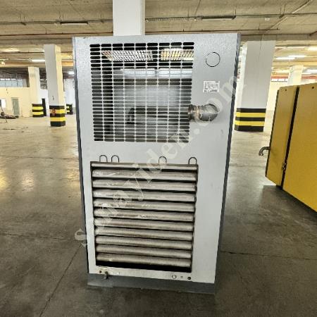 ATLAS COPCO GA90 2022 MODEL LOW OPERATING HOURS, Screw Compressor
