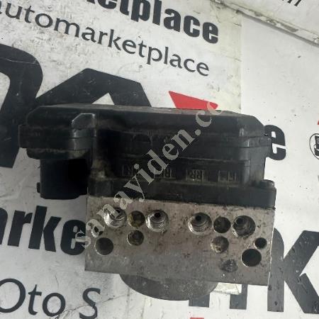 NISSAN JUKE F15 2012 A98000B51 ÇIKMA ABS BEYİN, Oto & Y. Parça