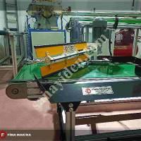 PLASTIC INJECTION RUNTER SEPARATION CONVEYOR, Conveyor Systems