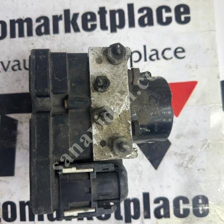 FORD FİESTA ÇIKMA ABS BEYNİ 06.2109-5581.3 / 8V51-2M110-AD, Oto & Y. Parça