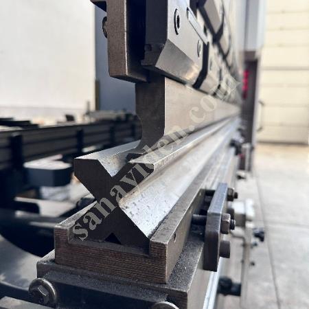 UMS 3X220 TON CNC ABKANT & 3X10 MM AÇI AYARLI CNC MAKAS TAKIM, Abkant Pres