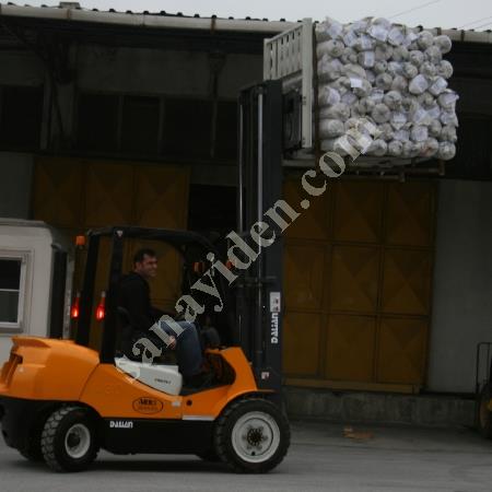 FORKLIFT FOR RENTAL BATTERY DIESEL, Heavy Equipment