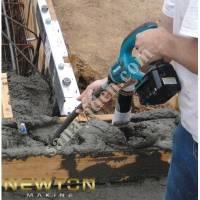 MAKITA BATTERY CONCRETE VIBRATOR, Building Construction