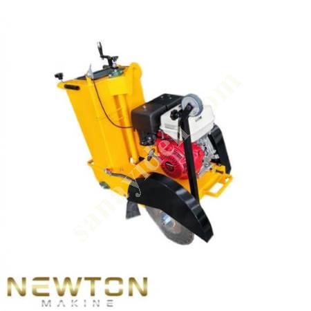 18 CM GASOLINE ASPHALT AND CONCRETE CUTTING MACHINE, Building Construction