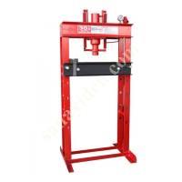 30 TON HYDRAULIC PRESS,