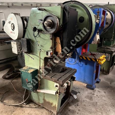 30 TON ÇELİK GÖVDE EKSANTRİK PRES, Makina