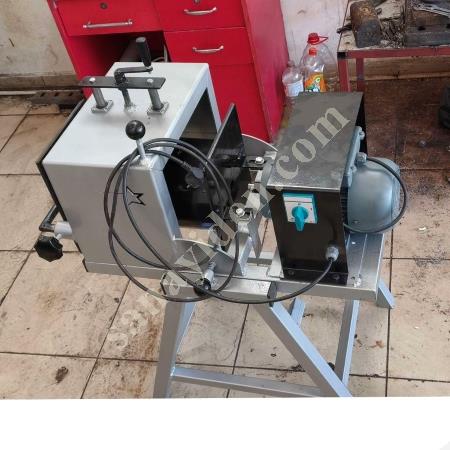 TESBIH ZIMPARA MAKINESI, Machine