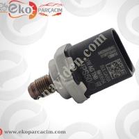 ORİJİNAL VOLKSWAGEN TSI YAKIT BASINÇ SENSÖRÜ MÜŞÜRÜ 04C906054C,