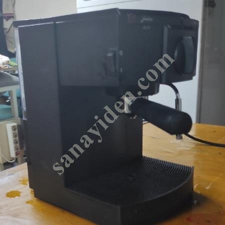 SATILIK NESPRESSO EKSPRESSO DA OLABİLİR ADI KAPSÜL KAHVE MAKİNASI, Makina