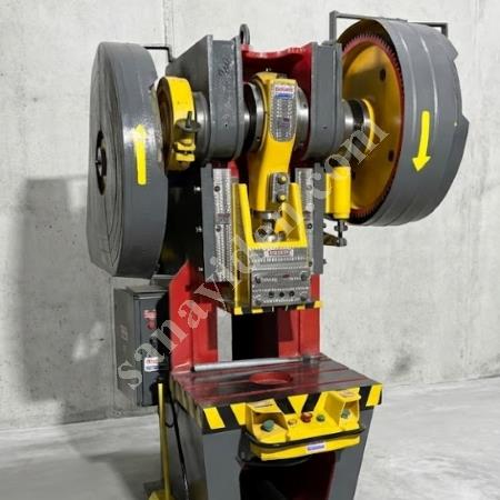 OLGUN PRES``DEN  200 VE 5 TON ARASI YENİLENMİŞ EKSANTRİK PRES, Makina