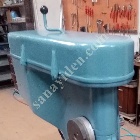 SATILIK SÜTUNLU MATKAP TEZGAHI ÇİFT DEVİRLİ KARE VİDALI, Makina