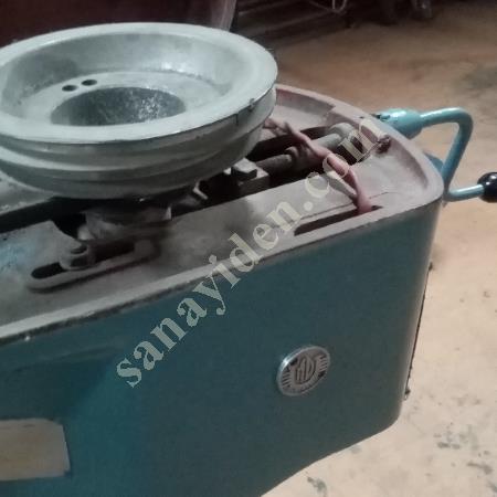 SATILIK SÜTUNLU MATKAP TEZGAHI ÇİFT DEVİRLİ KARE VİDALI, Makina