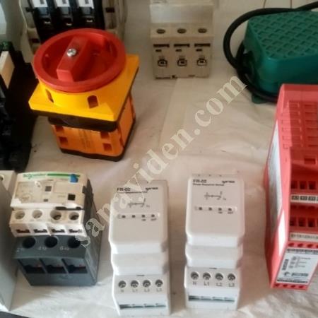SATILIK OMRON GÜÇ KAYNAĞI RAY TİPİ S8VK - C24024 MODEL 24V DC 10A, Elektrik & Enerji