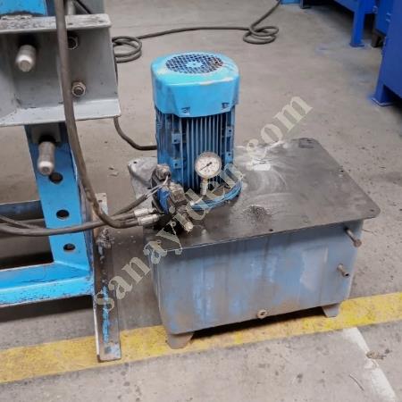 30 TON SEVİNÇLİ MANUEL VE OTOMATİK ÇALIŞMA ÖZELLİĞİ  PRES STOKTAN HEMEN TESLİMDİR, Makina