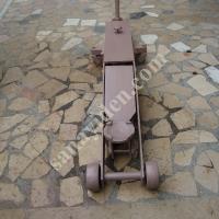 KİRKO TEKERLEKLİ ALMAN MALI YEN İ20TONLUK SANAYDE KULLANILIR,