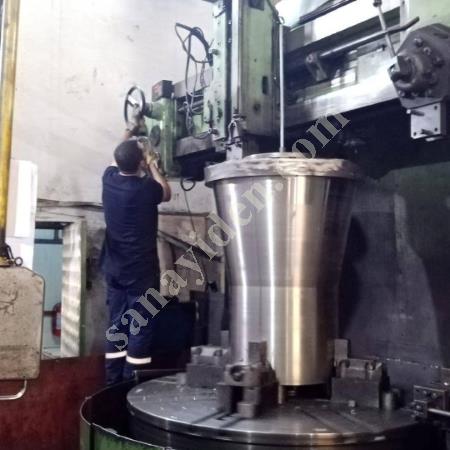 TOS DİK TORNA  2 ADET  AYNA ÇAPI 1600 ÇEVİRME ÇAPI 1800, Makina