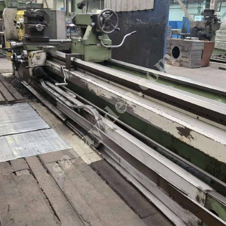 BULGAR TORNA  2005 MODEL C 10 DİJİTALLİ BOY 4000 ÇAP 820 KEPENKLİ AYNA VAR YATAKLAR VAR, Makina