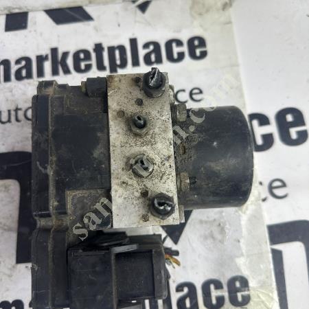10.0961-0140.3 FORD FOCUS ÇIKMA  ABS  BEYNİ, Oto & Y. Parça