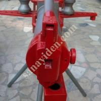 ERMAKS BRAND PIPE BENDING MACHINE - MOULDED FROM 3/8'“ TO 2/5”'!, Machine