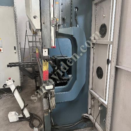 DURMAZLAR MARKA 3X135 TON 10 EKSEN CNC HİDROLİK ABKANT PRES, Abkant Pres