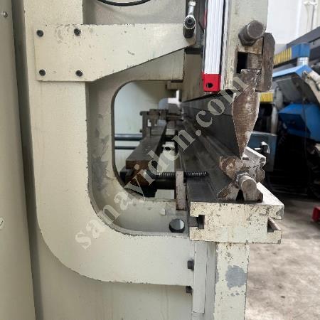 BAYKAL MARKA 2600 X 4 MM CNC HİDROLİK ABKANT PRES, İş Makineleri