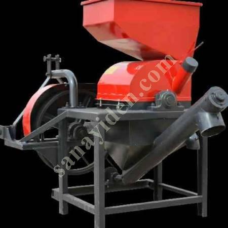 FEED CRUSHING MACHINE, Harvesting Machines