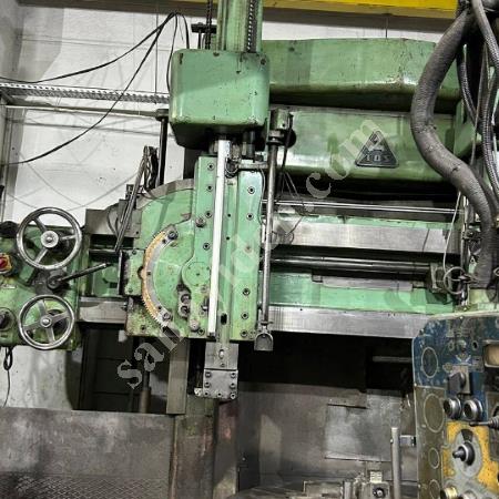 TOS DİK TORNA  2 ADET  AYNA ÇAPI 1600 ÇEVİRME ÇAPI 1800, Makina