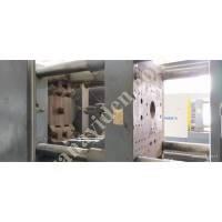 PLASTIC INJECTION MACHINE BATTENFELD 450 TON, Plastic Injection Molding Machines