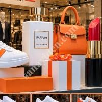 KÖPÜK VİTRİN DUMMY ÖZEL TASARIM VİTRİN MAKETİ,