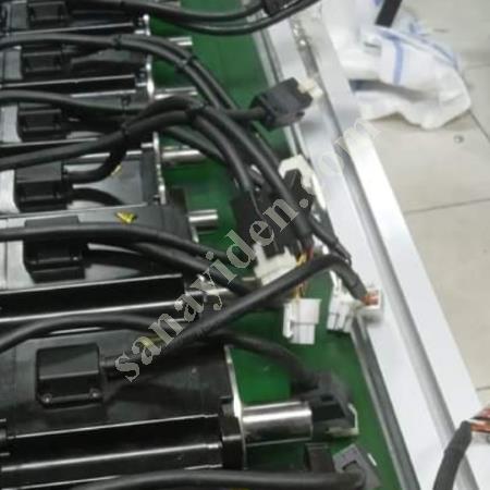 SERVO MOTOR SETS ( AE BRAND - 400 WATTS ), Machine