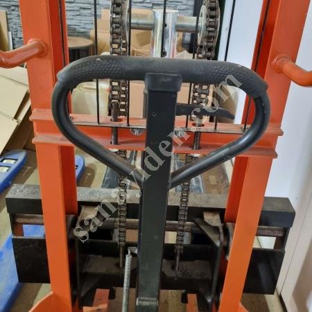 2TON LIFT, Other