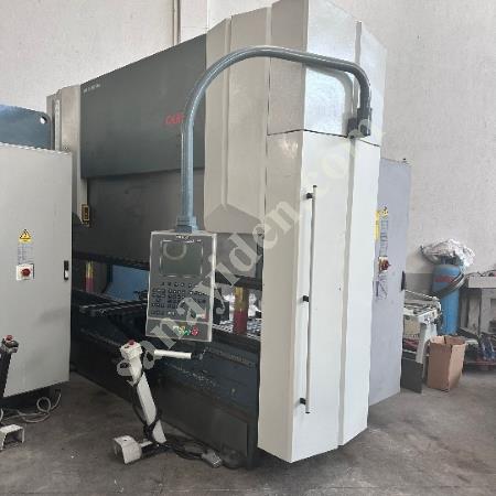 DURMAZLAR MARKA 3X135 TON 10 EKSEN CNC HİDROLİK ABKANT PRES, Abkant Pres