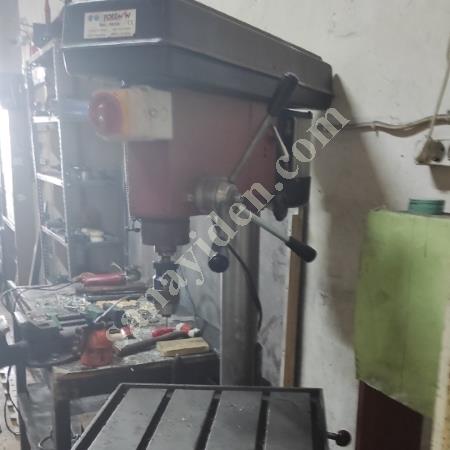 SATILIK 32 LİK GRAMEYER DİŞLİLİ SÜTUNLU MATKAP TEZGAHI, Makina