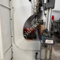 ERMAKSAN MARKA 3 METRE 135 TON 4 EKSEN CNC HİDROLİK ABKANT PRES, Makina