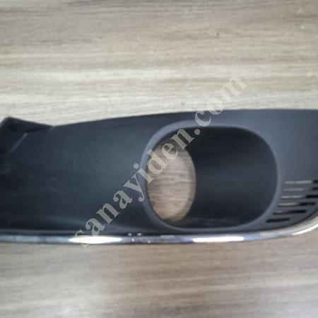 RENAULT MEGANE 4 ÖN SAĞ NİKELAJLI SİS FARI ÇERÇEVESİ, Oto & Y. Parça