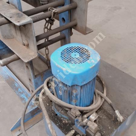 30 TON SİVİNCLİ OTOMATİK VE MANUEL ÇALIŞMA ÖZELLİĞİ HİDROLİK PRES  STOKTAN HEMEN TESLİMDİR, Makina
