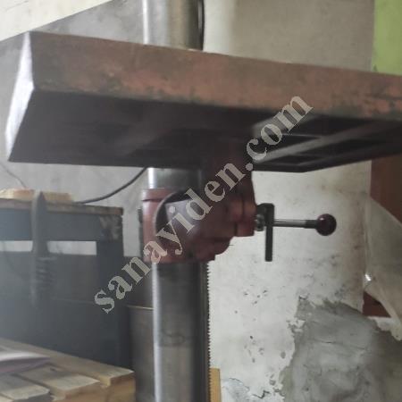 SATILIK 32 LİK GRAMEYER DİŞLİLİ SÜTUNLU MATKAP TEZGAHI, Makina