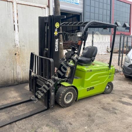 KİRALIK CLARK  MARKA 3 TON FORKLİFT +  7/24 SERVİS DESTEĞİ, Forkliftler