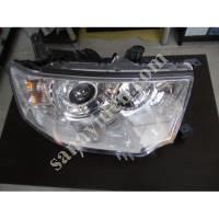 MITSUBISHI L200 RIGHT HEADLIGHT ON ORIGINAL STANLEY BRAND BULBS, Spare Parts And Accessories Auto Industry