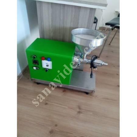 OIL EXTRACTING MACHINE, Industrial Kitchen