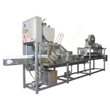 WHITE CHEESE FILLING MACHINE, Industrial Kitchen