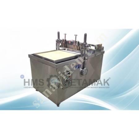 AUTOMATIC DELIGHT CUTTING MACHINE [MN-HTL 3A], Food Machinery