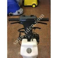 ITALIAN CARPET WASHING AND FLOOR POLISHING MACHINE, Carpet And Seat Washing Machines