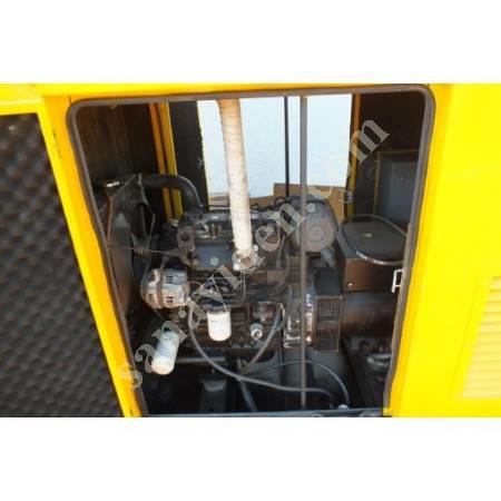 16 KWA THREE-PHASE WATER-COOLED LISTER ENGINE WITH CARE GENERATOR, Generator