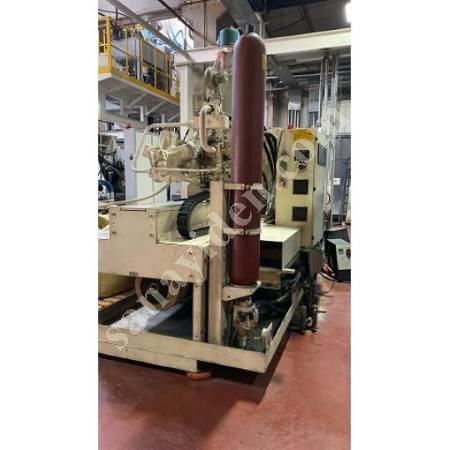 250 TON KRAUSS MAFFEİ  KM 250-1400 C2, Plastik Enjeksiyon Makinesi