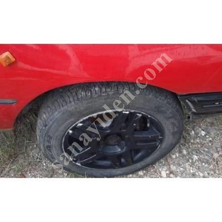 PEUGEOT 205 1.4 GASOLINE RIGHT FRONT WHEEL TIRE, Spare Parts And Accessories Auto Industry