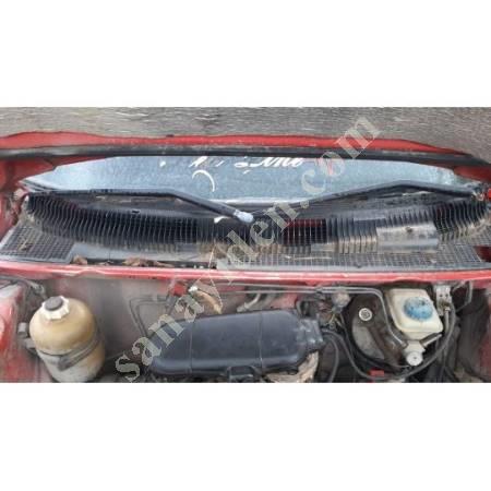 PEUGEOT 205 1.4 GASOLINE WINDSCREEN GRILL, Auto Glass And Parts