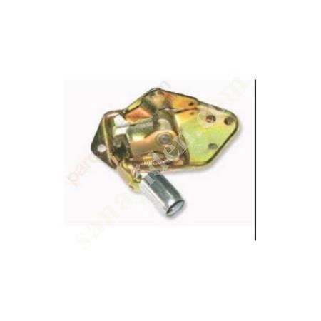 DOOR LOCK FRONT RIGHT (RENAULT:R12), Spare Parts And Accessories Auto Industry